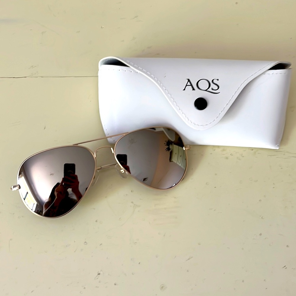 AQS gold/silver pattern sunglasses